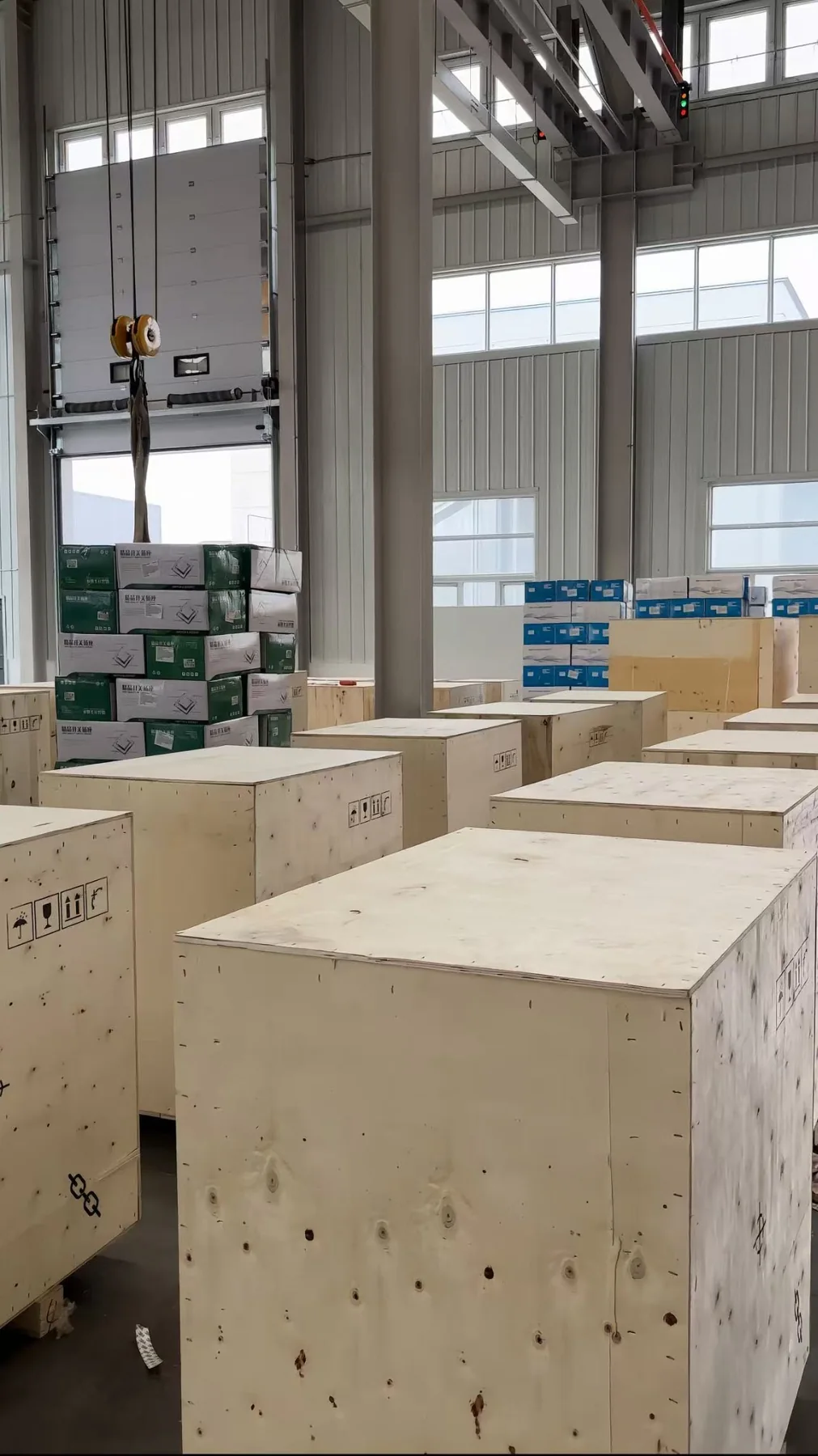 Export wooden crate packaging for transformer products